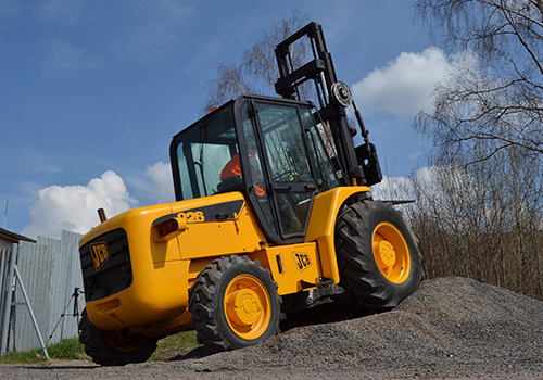 Rough terrain forklifts